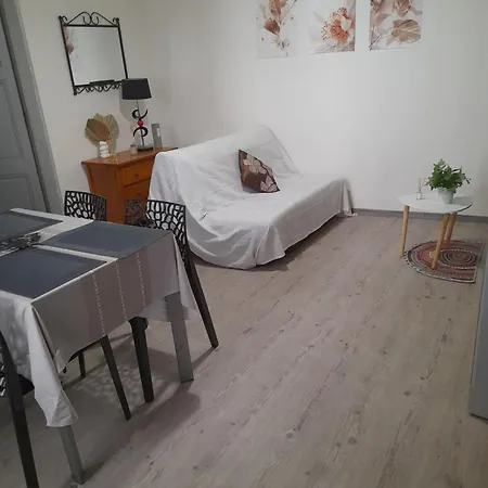 Escale Voltaire T2 Au Calme, Cv, Wifi Narbonne